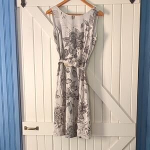 Floral Sleeveless Belted Midi Dress - Light Gray Floral